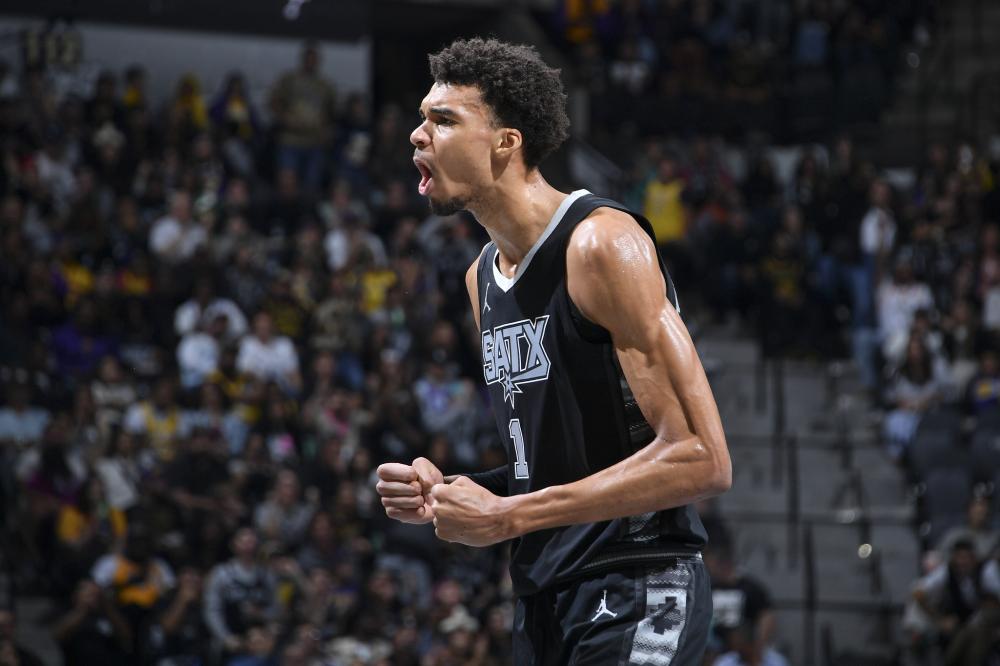 球队以锋线 球队以锋线